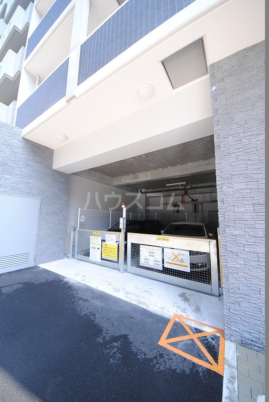 20/30 駐車場