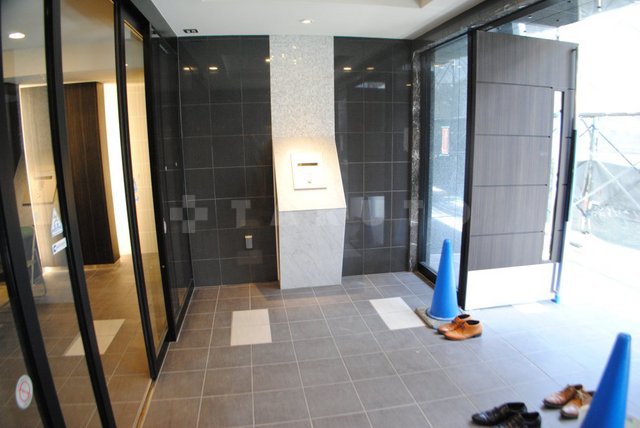 29/30 エントランス