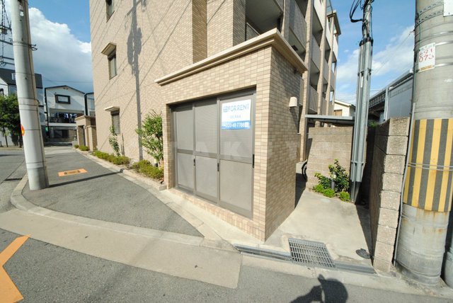 20/24 エントランス