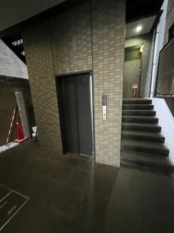 16/24 エントランス