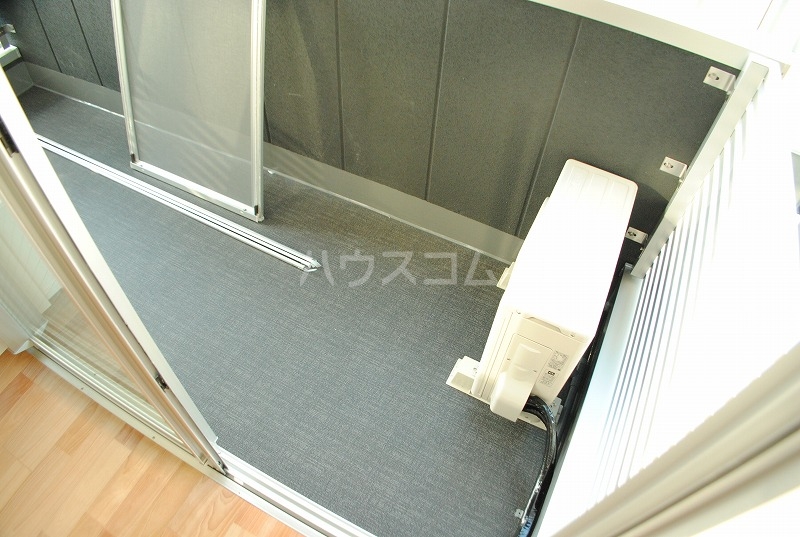 13/19 バルコニー