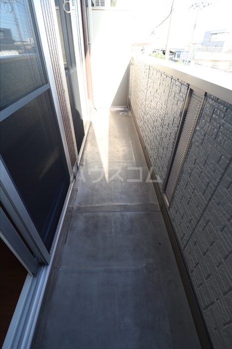 13/25 バルコニー