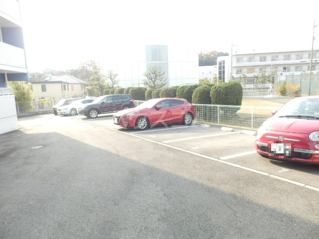 22/30 駐車場