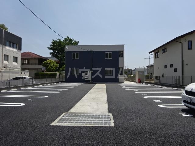 24/28 駐車場
