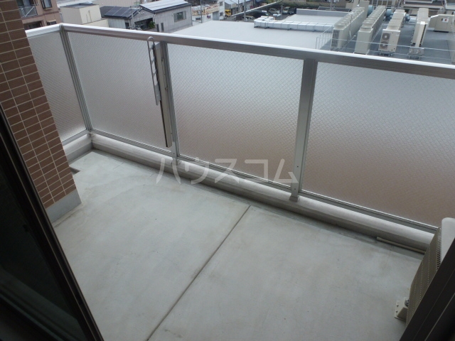 13/27 バルコニー