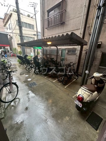 17/25 駐車場