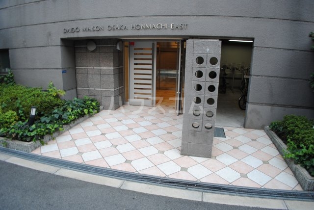 25/30 エントランス