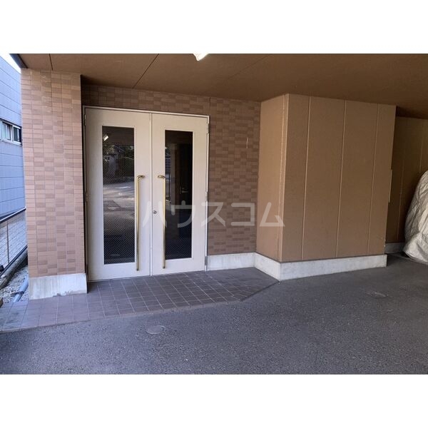 13/21 エントランス