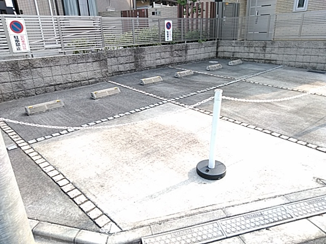 25/30 駐車場