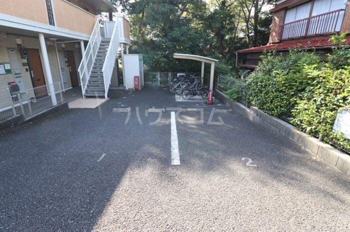 2/3 駐車場