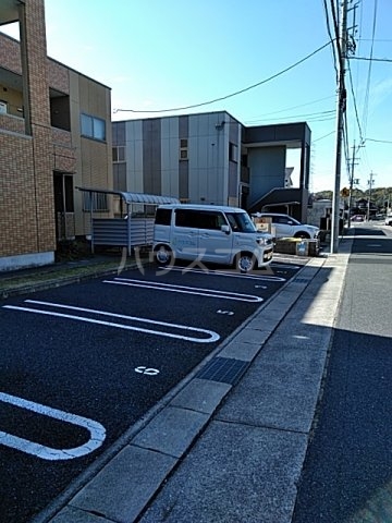 21/26 駐車場