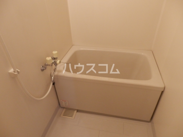 15/28 浴室