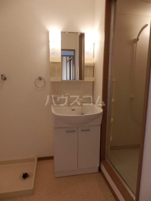 17/28 洗面
