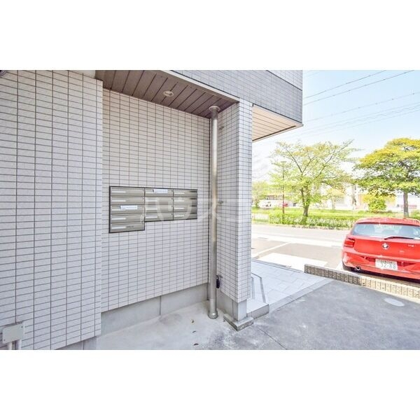 15/26 エントランス