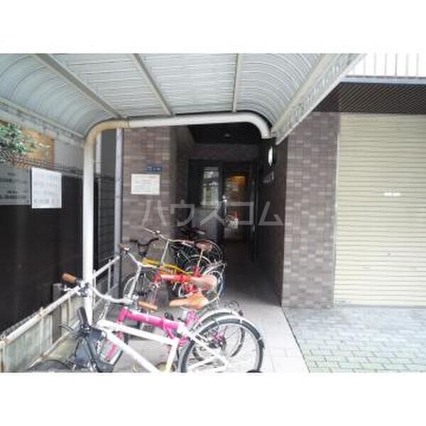 20/20 エントランス