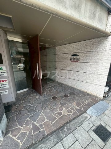 17/28 エントランス