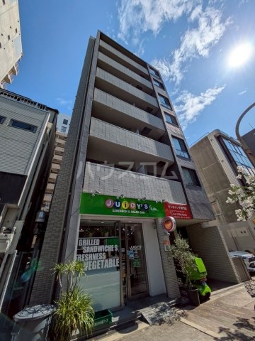 リノチェロンテ靭公園外観