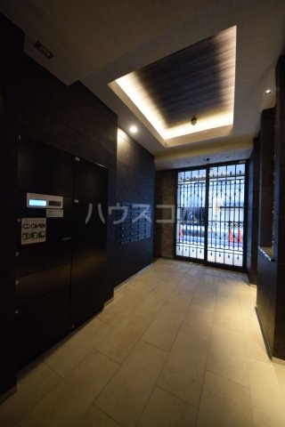 22/30 エントランス