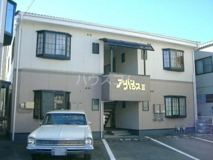 13/19 駐車場