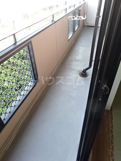 20/25 バルコニー
