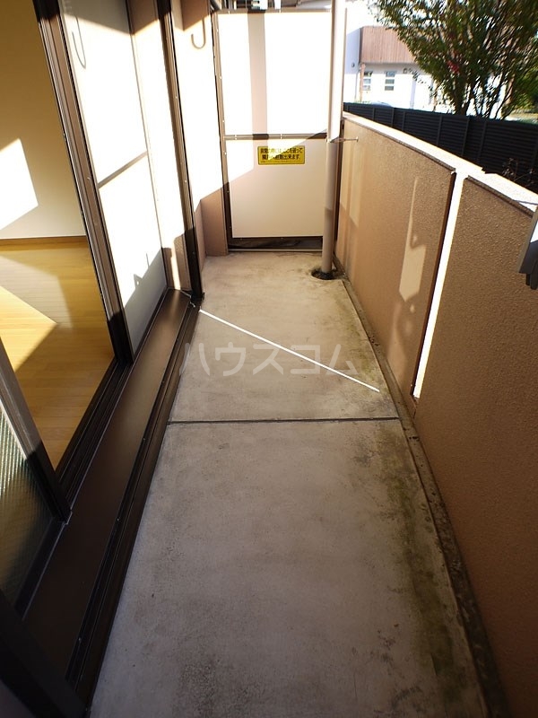 16/23 バルコニー