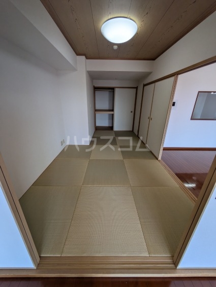 14/30 室内