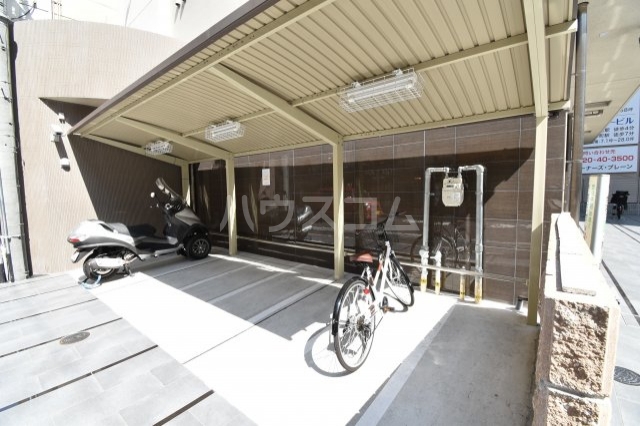 22/30 エントランス