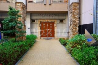 14/23 エントランス