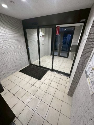 15/17 エントランス