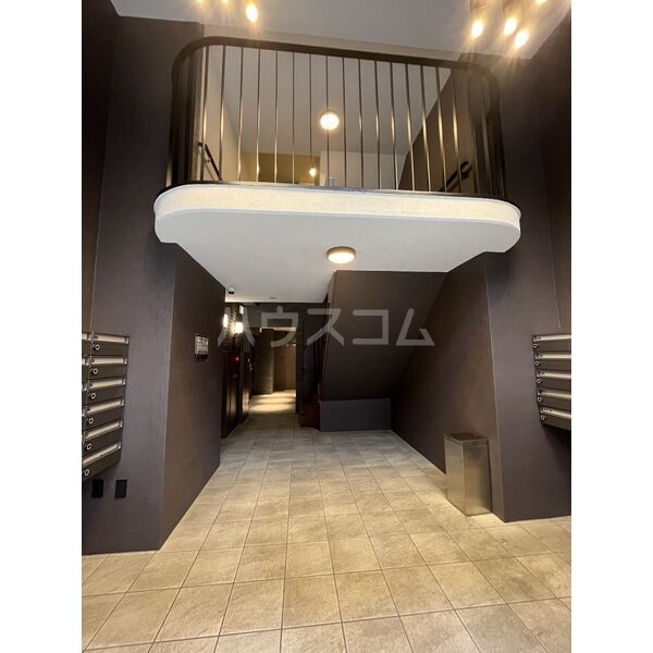 22/30 エントランス