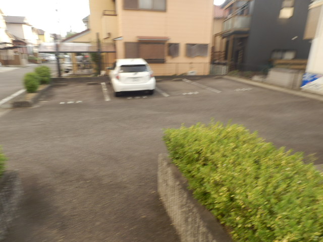 20/30 駐車場