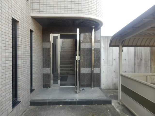 21/24 エントランス