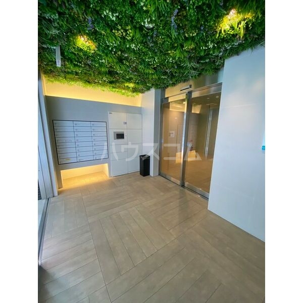 2/3 エントランス