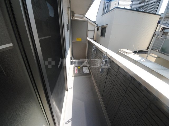 15/28 バルコニー