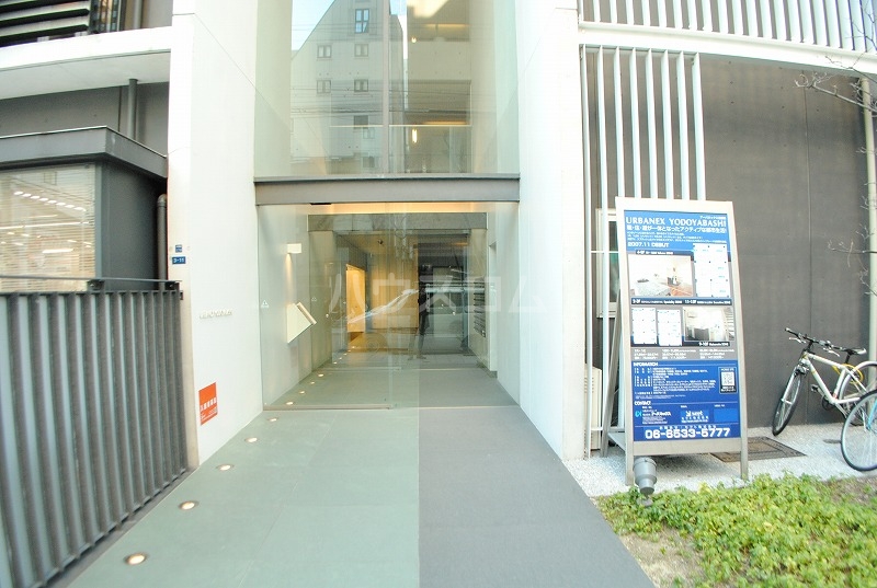 15/25 エントランス