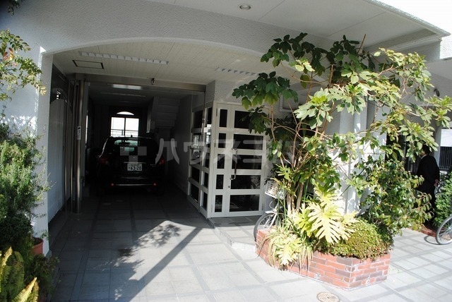 2/10 エントランス