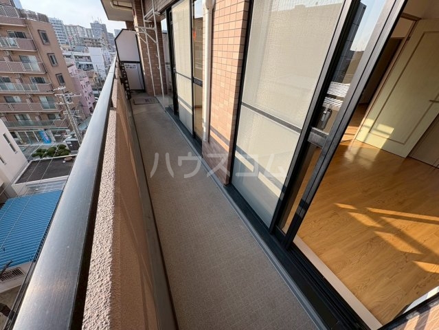 21/30 バルコニー