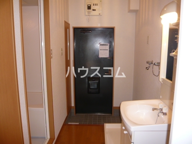 13/30 玄関