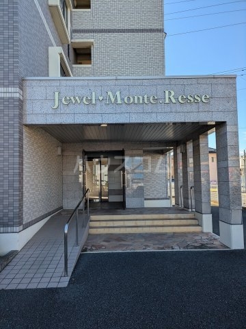 26/30 エントランス