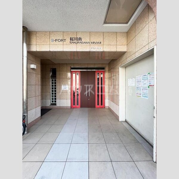 14/24 エントランス