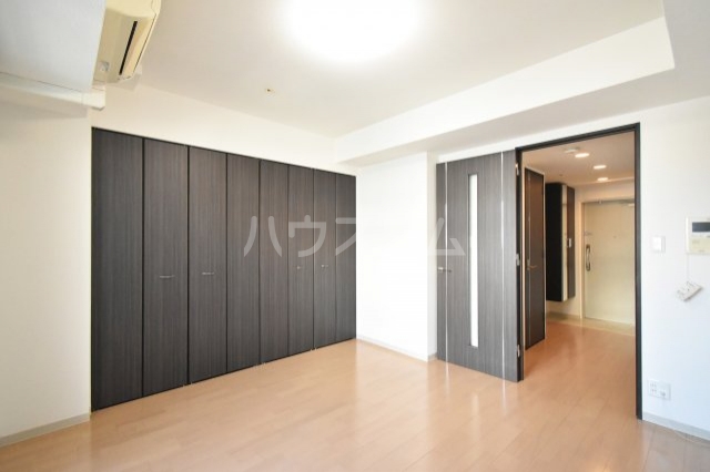 13/22 エントランス