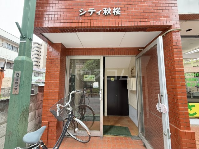 29/30 エントランス