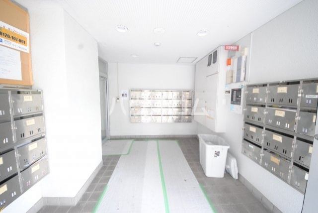 21/29 エントランス