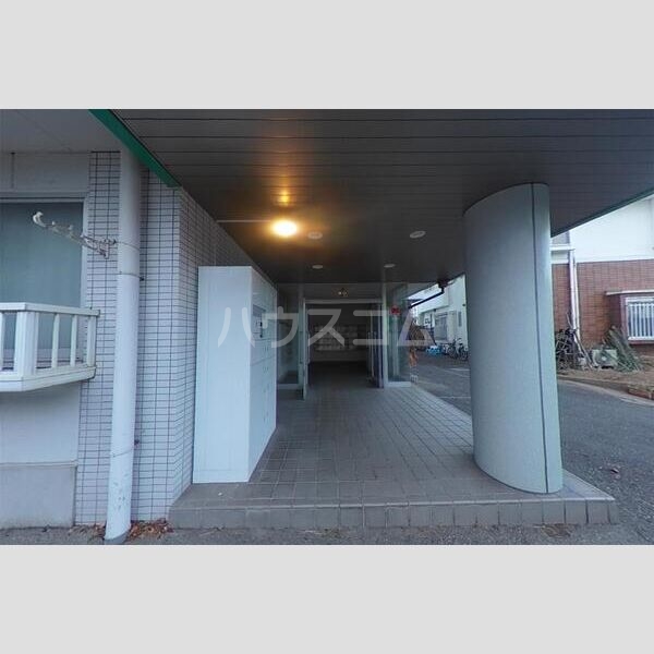 14/22 エントランス