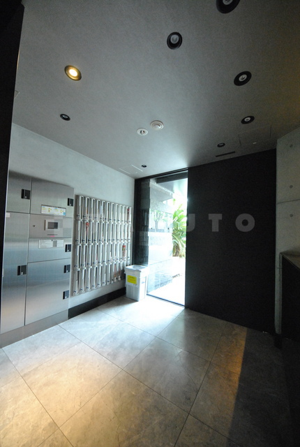 21/29 エントランス