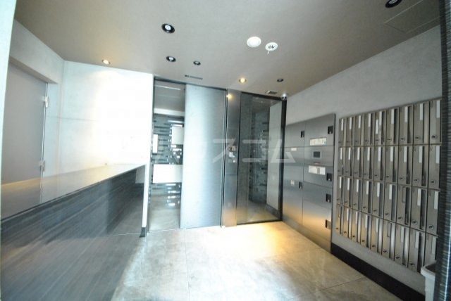 14/22 エントランス