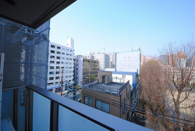 19/30 バルコニー