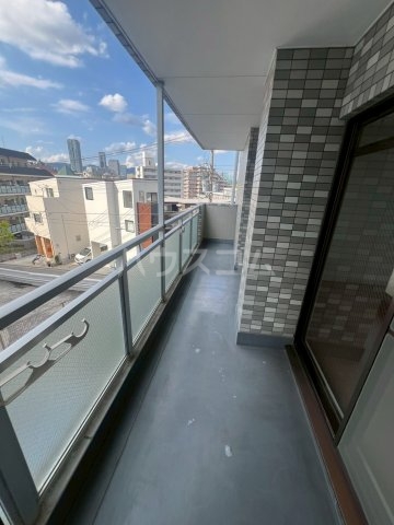 25/30 バルコニー