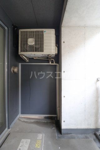 16/27 バルコニー