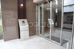 17/27 エントランス